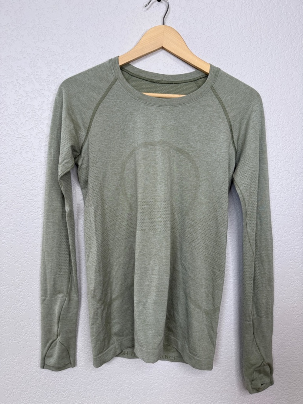 Lululemon Swiftly Tech Long Sleeve Top Light Green size 8 Womens - Picture 8 of 11